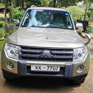 Mitsubishi Montero 2008 - Image 2