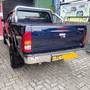 Toyota Hilux 2008 - Image 3