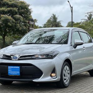 Toyota Axio G Grade Hybrid 2023 - Image 2