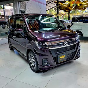Suzuki Wagon R CUSTOM ZT SAFETY 2023 - Image 3