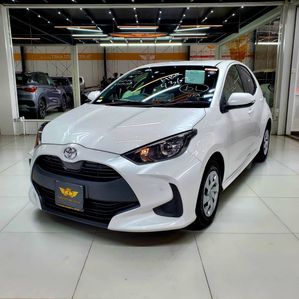 Toyota Yaris X GRADE SAFETY 2023 - Image 3