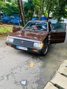 Mitsubishi Lancer box 1982