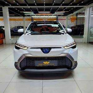 Toyota Corolla CROSS Z GRADE HYBRID 2023 - Image 2