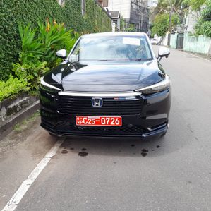 Honda Vezel Z Play Brand New 2024 - Image 2
