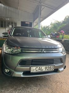 Mitsubishi Outlander 2015