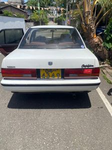 Nissan Bluebird 1990