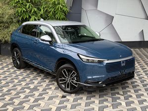 Honda Vezel Z PLAY BRAND NEW 2024