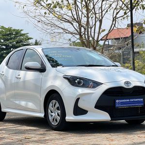 Toyota Yaris X Limited 2022 - Image 3