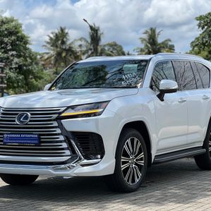 Lexus LX600 Fully Loaded 2025 - Image 2