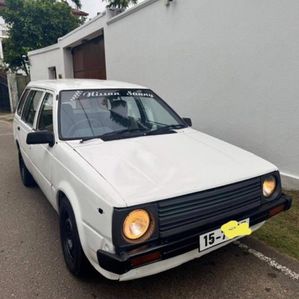 Nissan AD Wagon 1988 - Image 2