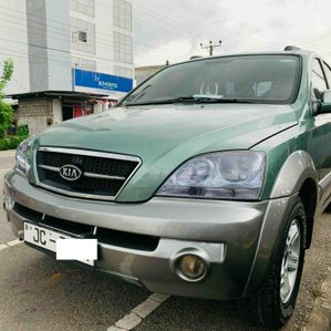 Kia Sorento 2004 - Image 2