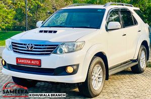 Toyota Fortuner DIESEL 2013