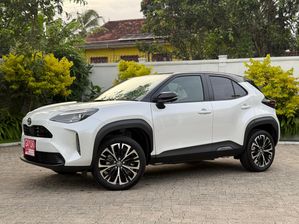 Toyota Yaris CROSS Z 2025
