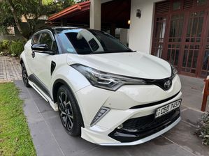 Toyota CHR NGX10 2018