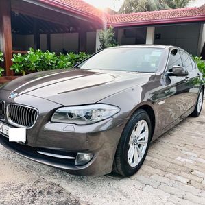 BMW 520d 2012 - Image 2