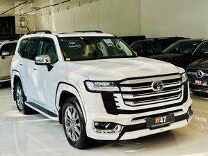 Toyota Land Cruiser Sahara LC300 ZX Diesel B/Nw 2023 for sale in Colombo, Colombo