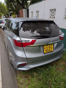 Honda Fit Shuttle GP7 2017