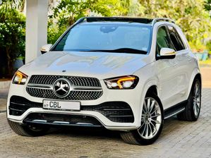 Mercedes Benz GLE 300D AMG TECH Premium 2.0 2019