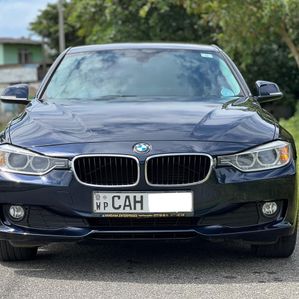 BMW 316i 2015 - Image 2