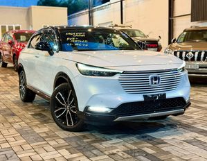 Honda Vezel Z Play Moon Roof 2023