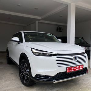 Honda Vezel Z 2024 Brand New - Image 2
