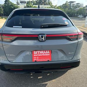 Honda Vezel Z premium 2024 - Image 3