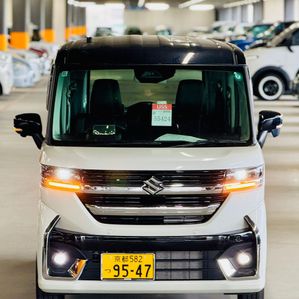 Suzuki Solio Custom XS Premium 2024 - Image 2