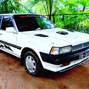 Toyota Carina 1984 - Image 2