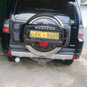 Mitsubishi Montero V6 2011 - Image 2
