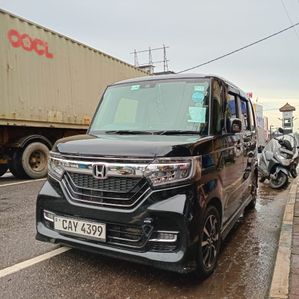 Honda N-Box 2017 - Image 2