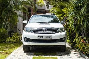 Toyota Fortuner 2015