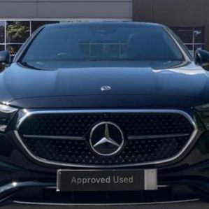 Mercedes Benz E300 E Exclusive Premium 2025 - Image 2