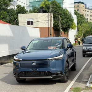 Honda Vezel Z Grade Brand new 2025 - Image 3