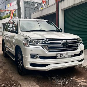 Toyota Land Cruiser Sahara ZX V8 2015 - Image 2
