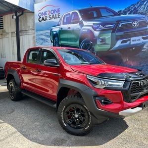Toyota Hilux GR SPORT 2024 - Image 2