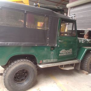 Mitsubishi 4DR J44 1985 - Image 3