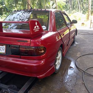 Mitsubishi Lancer 1995 - Image 2