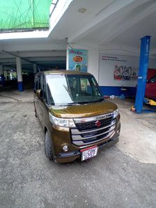 Suzuki Spacia CustomZ Turbo 2017 for sale in Gampaha, Gampaha