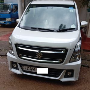 Suzuki Wagon R Stingray Hybrid 2017 - Image 2