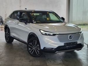 Honda Vezel Z PLAY PAN-ROOF 2024 for sale in Colombo, Colombo