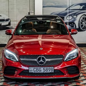 Mercedes Benz C200 AMG Premium Plus 2019 - Image 3