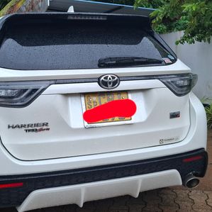 Toyota Harrier 2017 - Image 2