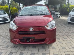 Daihatsu Mira ES 2023