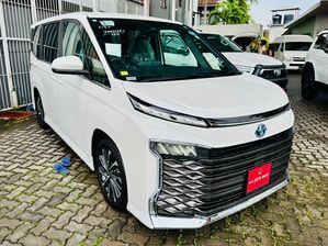 Toyota Voxy S-Z 7 Seater Safety 2024