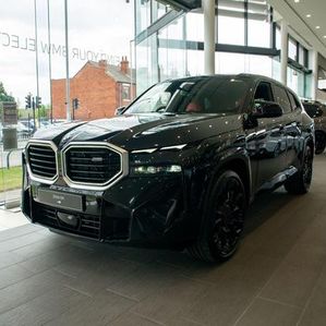 BMW XM 2025 - Image 3