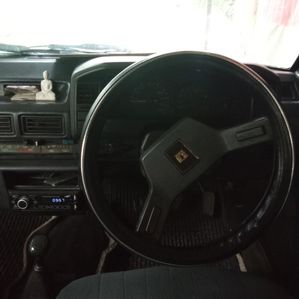 Toyota Corolla 1985 - Image 2