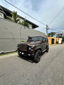 Land Rover Defender 2015