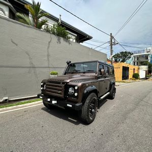 Land Rover Defender 2015 - Image 2