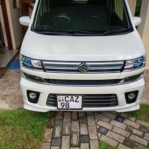 Suzuki Wagon R FZ Premium 2018 - Image 2