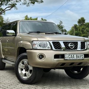 Nissan Patrol Y61 Diesal Automatic 2014 - Image 2